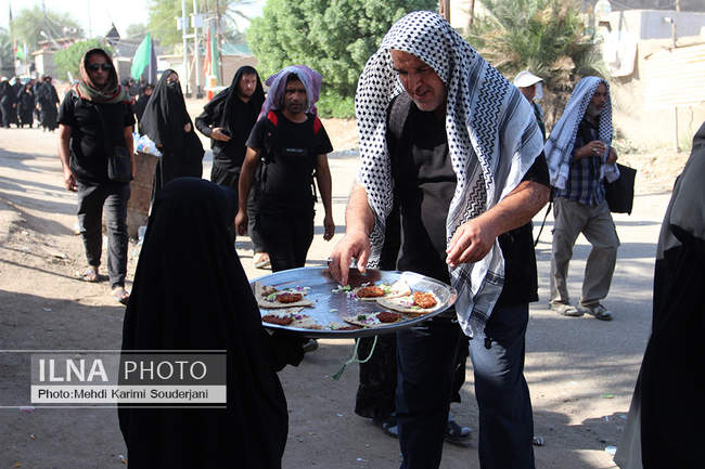 پیاده روی زائران اربعین از مسیر طریق العلما