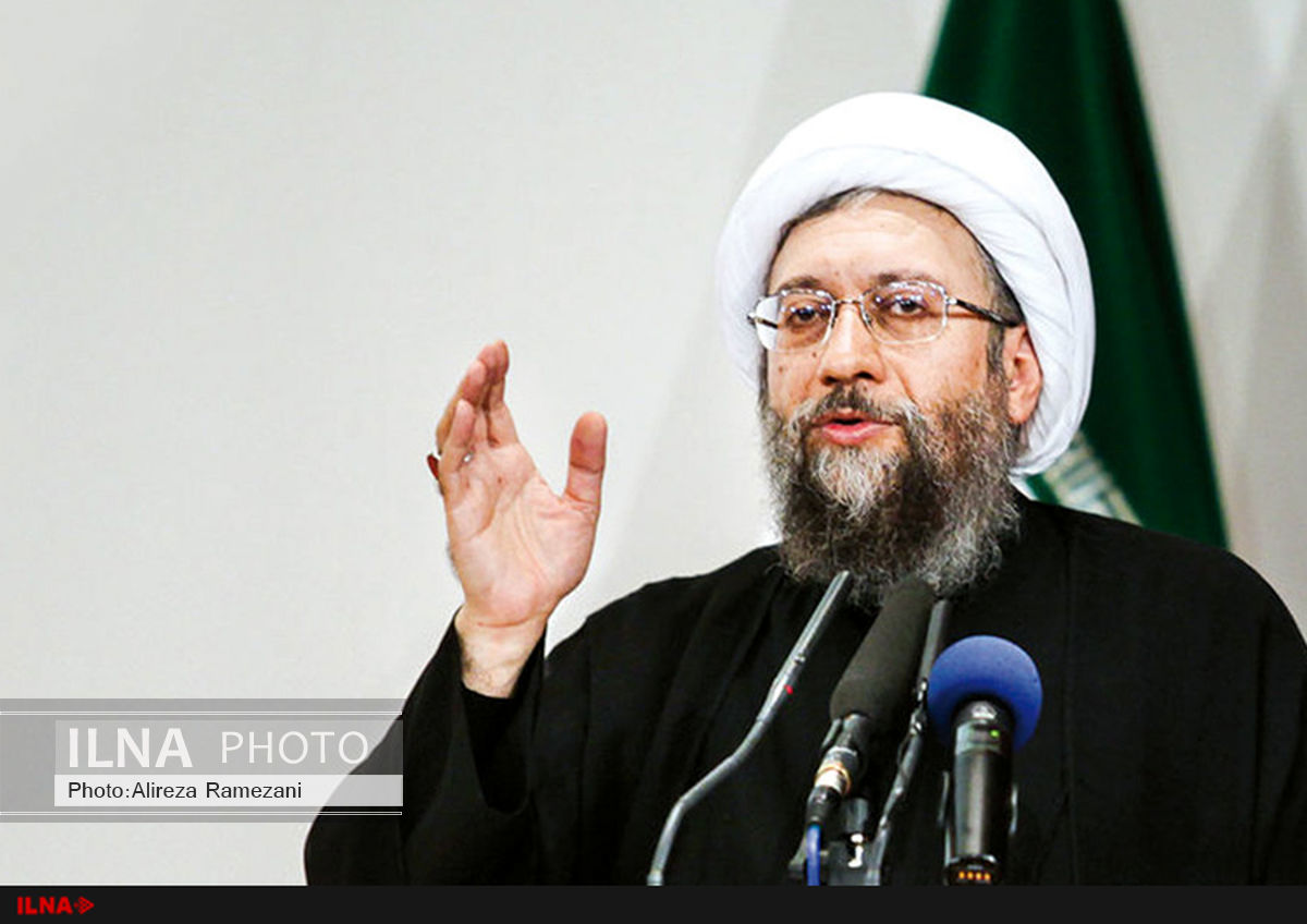 نباید در مورد مفاسد بیش از اندازه سیاه نمایی کرد/ حقوق‌ نامتعارف برخی مدیران باید به بیت‌المال بازگردد