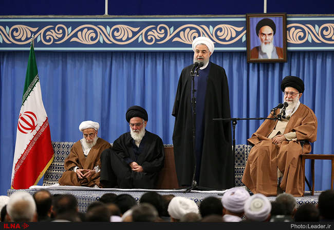 رهبر انقلاب اسلامی در دیدار مسئولان نظام و مهمانان کنفرانس وحدت و سف�