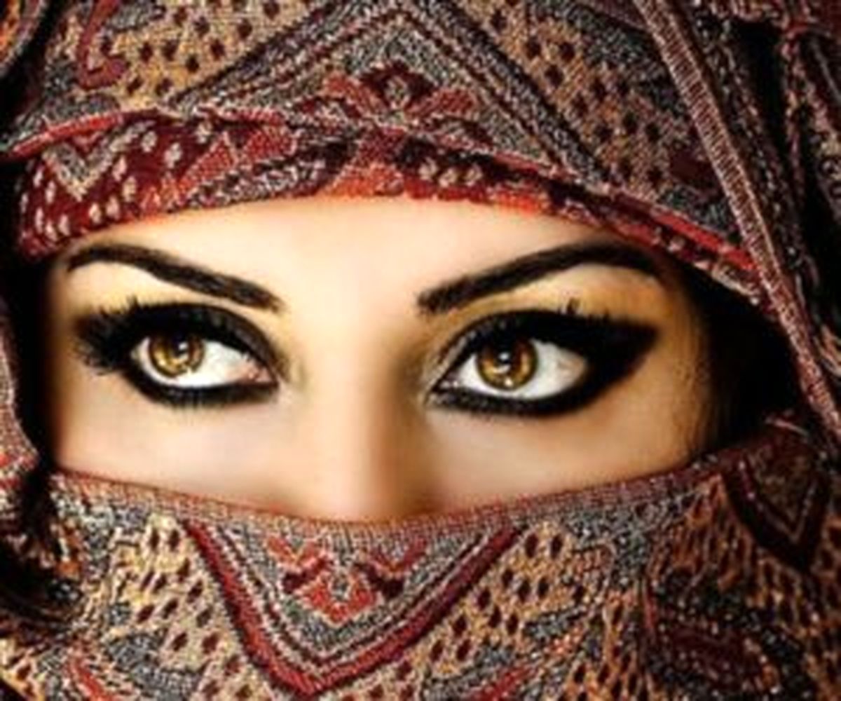 برای سلامتی و زیبایی چشمانتان سرمه چهار مغز بکشید