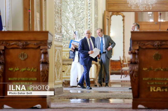 Top EU diplomat meets with Iranian FM
