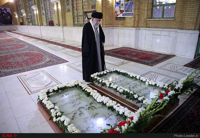 حضور رهبر انقلاب در مرقد مطهر امام خمینی(ره) و گلزار شهیدان