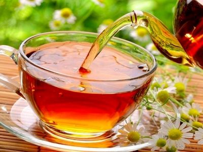 روش صحیح خوردن چای برای سالمندان