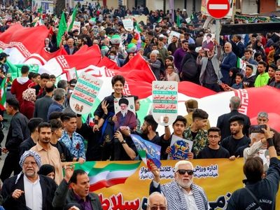 راهپیمایی ۲۲ بهمن در نقاط مختلف خوزستان برگزار شد 