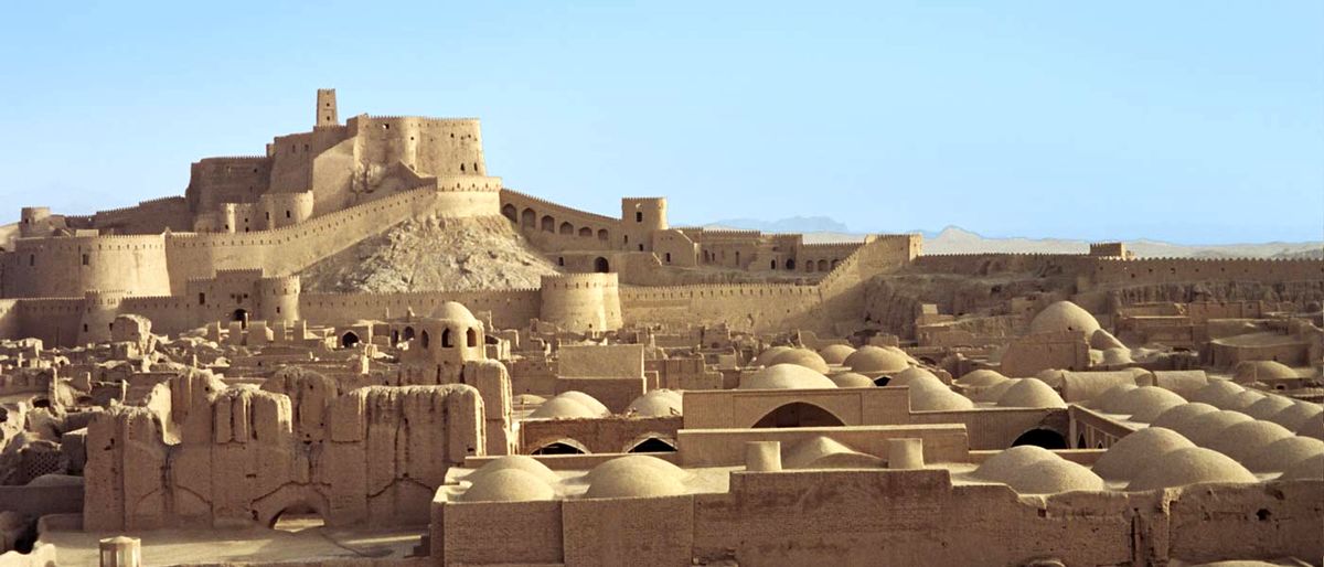 افتتاح موزه تاریخ و باستان‌شناسی بم تا پایان ۱۴۰۰/ نمایش آثاری از دوره نوسنگی تا اسلامی در موزه تاریخ و باستان‌شناسی بم/ اگر مصالح مرمت ارگ جهانی بم خاک و خشت نبود با مشکل تامین مصالح روبه رو می‌شدیم