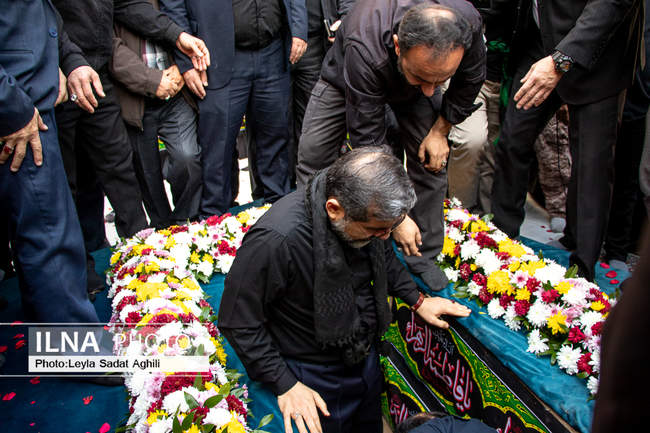 تشییع پیکر شهید گمنام در وزارت فرهنگ و ارشاد اسلامی