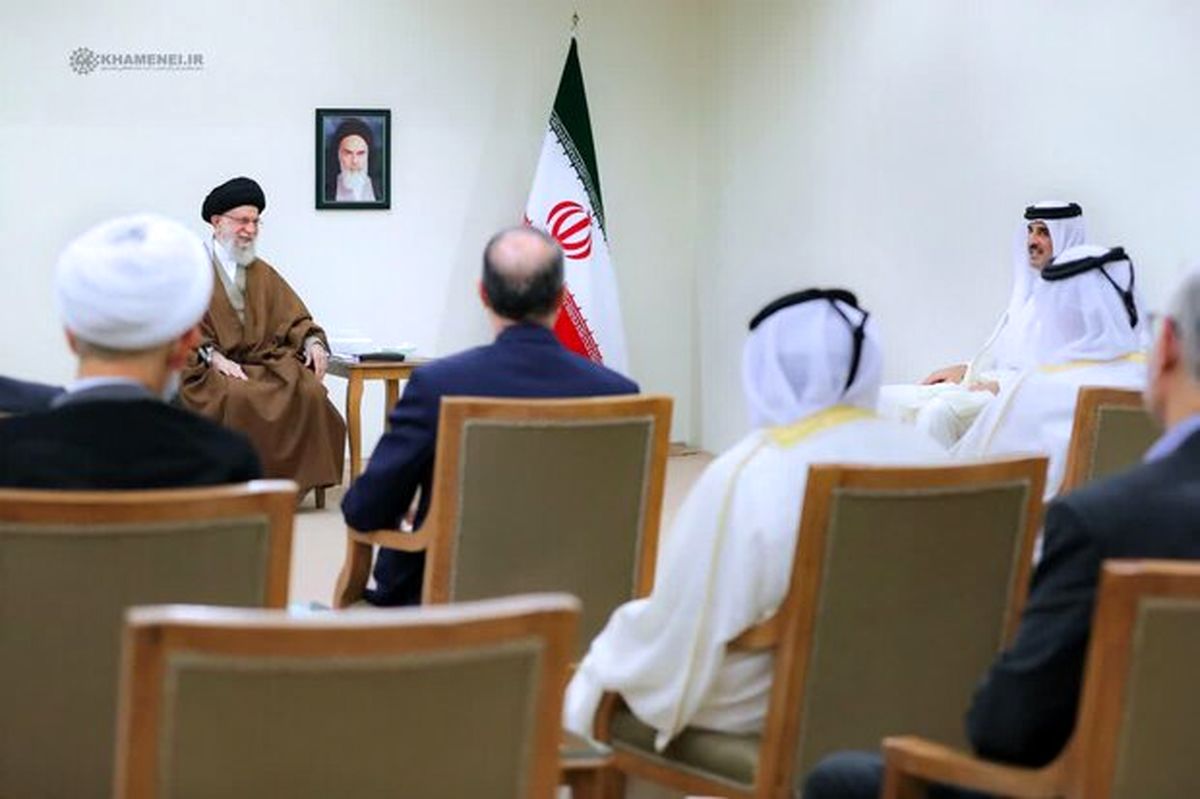 امیر قطر و هیات همراه با رهبر انقلاب دیدار کردند
