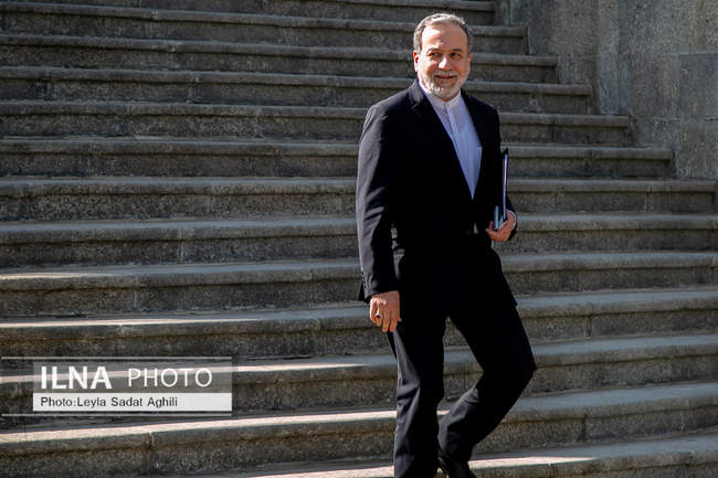 حاشیه جلسه هیات دولت - ۷ آبان