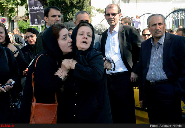 مراسم تشییع پیکر روح الله قهرمانی چابک استاندار سابق گیلان 