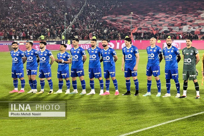 دیدار تیمهای فوتبال استقلال تهران و پرسپولیس تهران