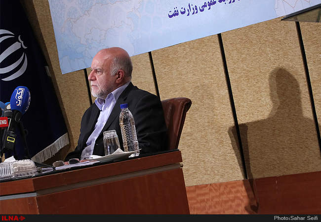 نشست خبری بیژن زنگنه وزیرنفت با رسانه‌های گروهی