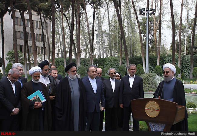 آخرین جلسه هیئت دولت در سال 94 