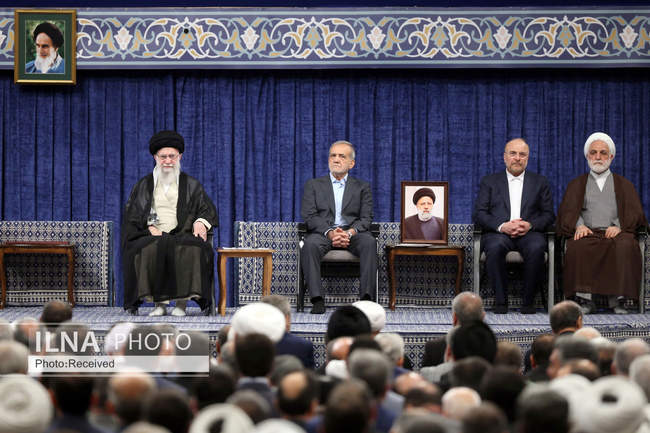 مراسم تنفیذ حکم چهاردهمین دوره ریاست جمهوری اسلامی ایران‌