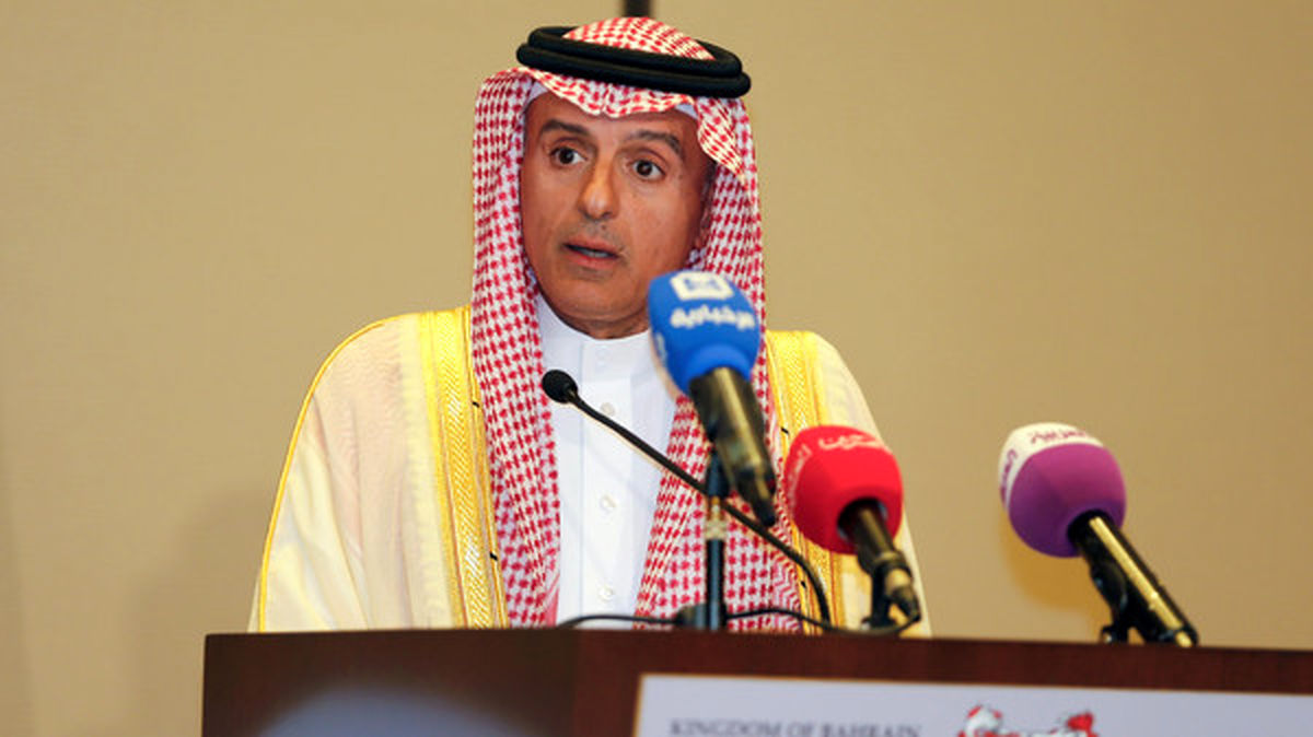 الجبیر: درخواست قطر برای سیاسی کردن حج اعلام جنگ به عربستان است