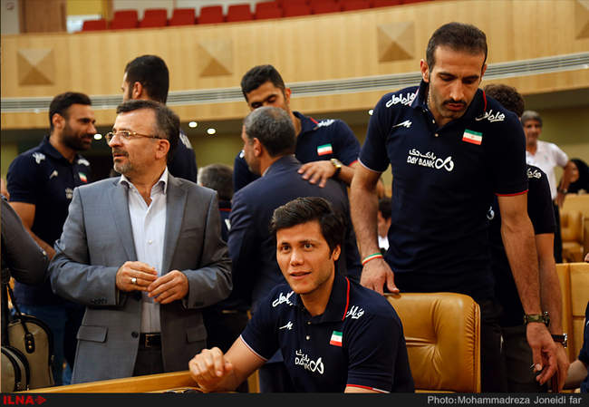 بدرقه ورزشکاران المپیکی و پارالمپیکی با حضور رئیس جمهور