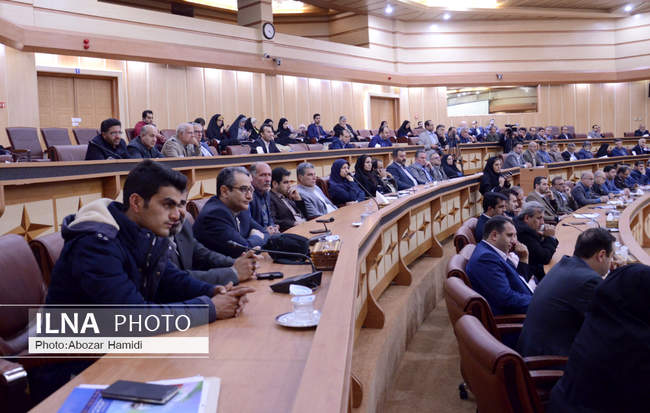 نشست کارگروه اشتغال و سرمایه گذاری گیلان با حضور وزیر تعاون،کار و رف