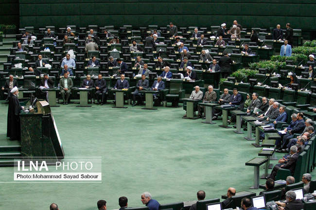 تحویل بودجه سال 1399 به مجلس توسط روحانی رییس جمهور