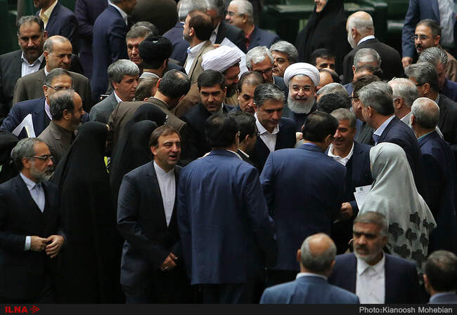 گزارش تصویری از حواشی تقدیم لایحه بودجه ۹۷ با همراهی مردان اقتصادی دولت
