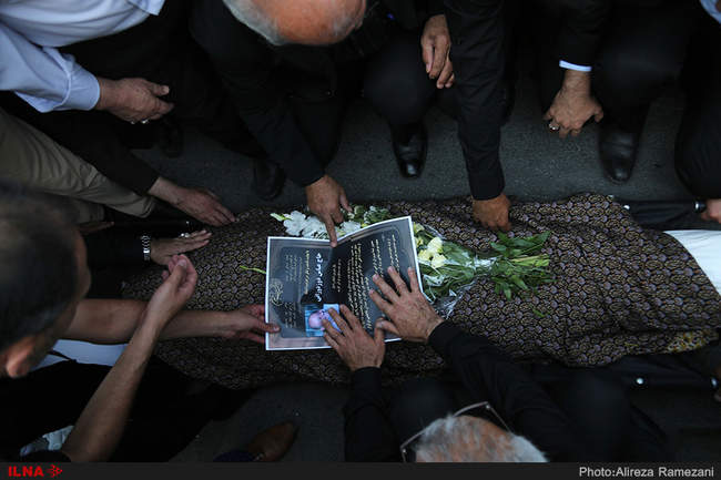 مراسم تشییع مرحوم عباس دوزدوزانی 