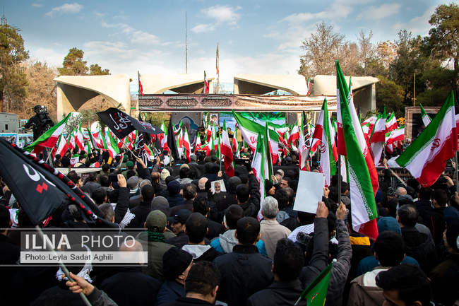مراسم تشییع پیکر دویست شهید گمنام دوران دفاع مقدس در تهران-۱