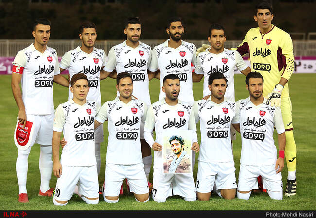 دیدار تیمهای پرسپولیس تهران و نفت تهران