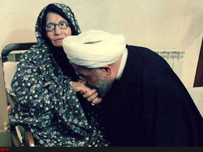سالگرد درگذشت مادر رئیس‌جمهور در سرخه برگزار شد