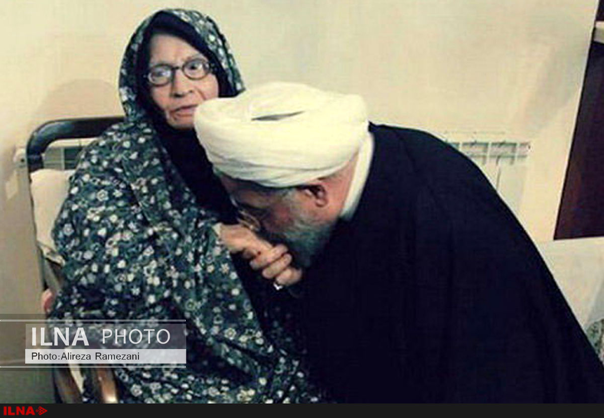 سالگرد درگذشت مادر رئیس‌جمهور در سرخه برگزار شد