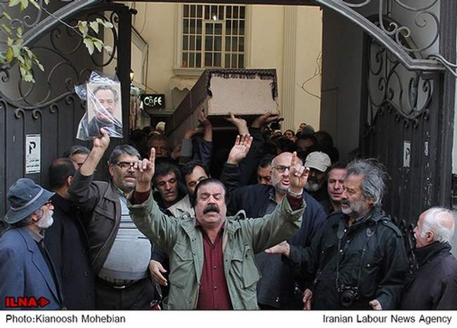 مراسم تشییع پیکر عظیم جوانروح فیلمبردار سینما و تلویزیون