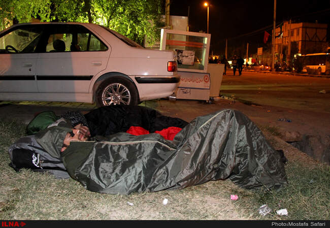 استراحت زائران در پایانه مرزی مهران/4