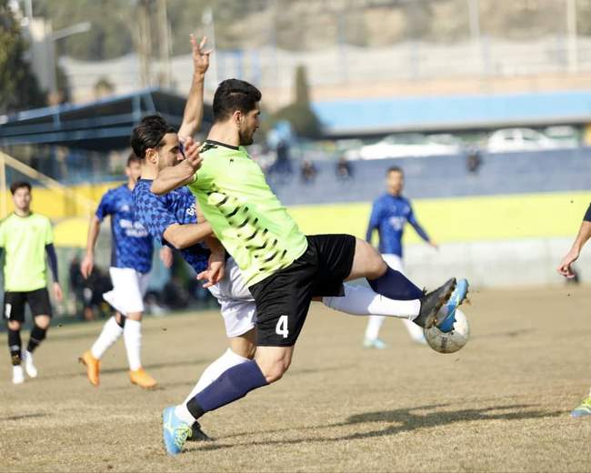 گزارش تصویری از دیدار دوستانه گل گهر و پیکان