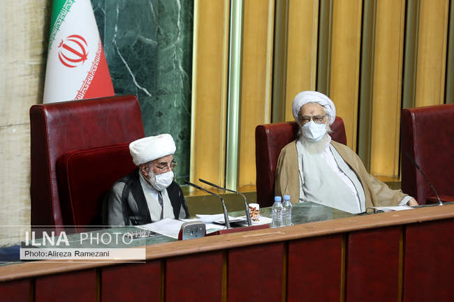 هشتمین اجلاس رسمی پنجمین دوره مجلس خبرگان رهبری 