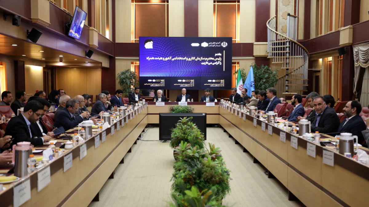 نشست مشترک رییس سازمان اداری و استخدامی با وزیر علوم و جمعی از روسای دانشگاه‌ها برگزار شد