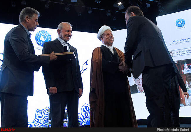 حضور آیت الله هاشمی رفسنجانی در ششمین جشنواره ملی تجلیل از تلاشگران کیفیت کشور