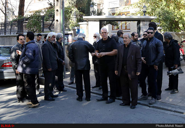 مراسم تشییع پیکر هادی مشکات