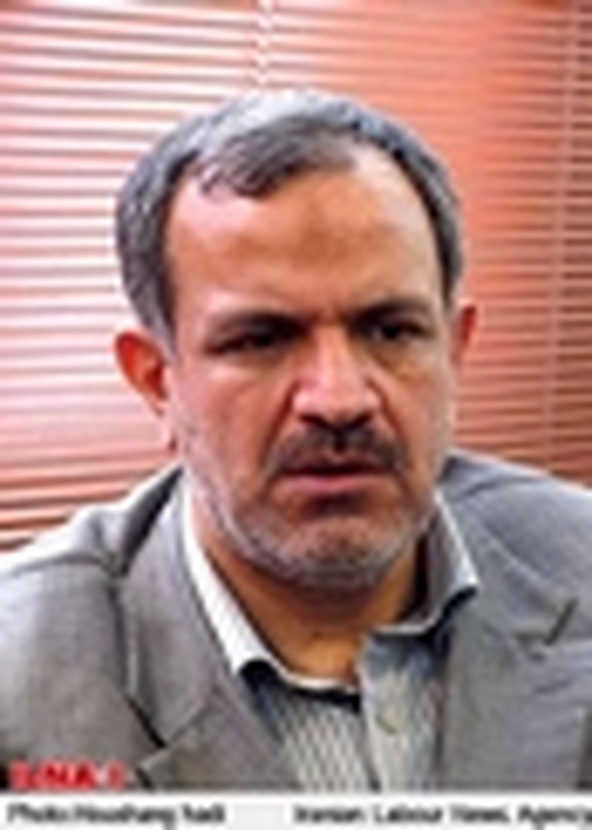 انتقال فرودگاه مهرآباد از تهران در دستور کار قرار بگیرد