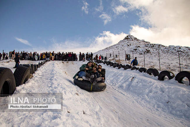 برف بازی در «سخوید» یزد