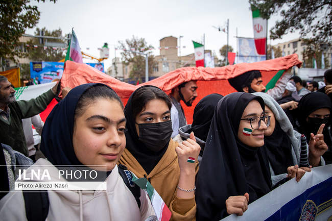 راهپیمایی سیزده آبان در قزوین