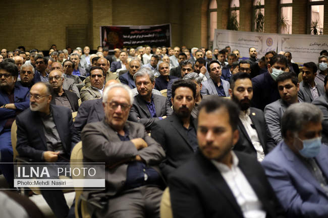 مراسم ختم مادر اسحاق جهانگیری