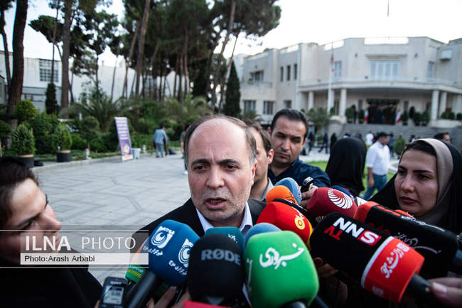  حاشیه جلسه هیات دولت