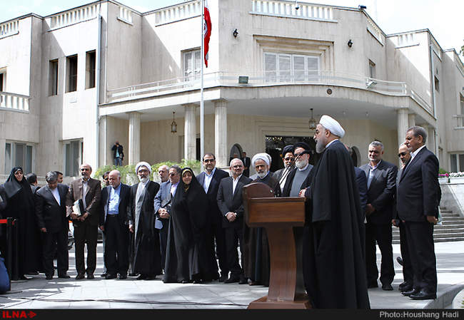 آخرین جلسه هیئت دولت در سال 94 