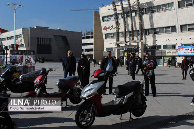 واگذاری ١٠٠ هزار دستگاه موتورسیکلت برقی در مشهد 