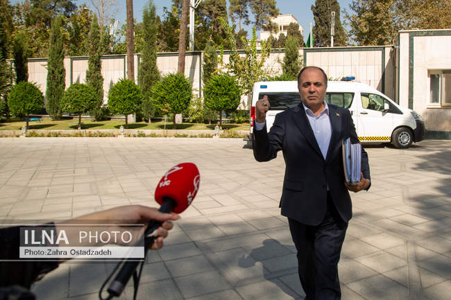 حاشیه جلسه هیات دولت - ۲۳ مهر