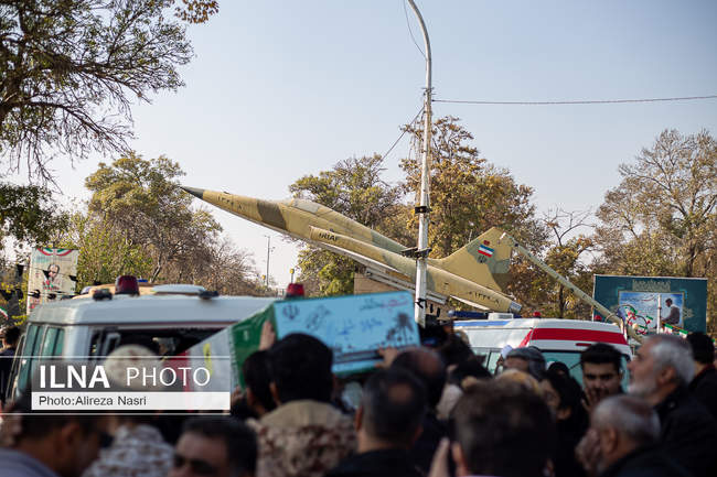 تشییع هشت لاله زهرایی در قزوین