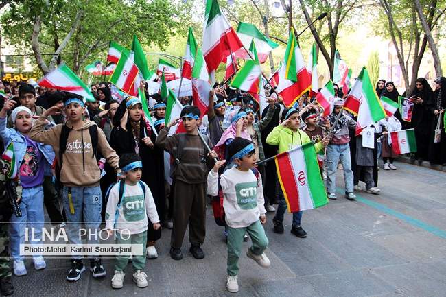راهپیمایی کودکان علیه  جنایات آمریکایی_صهیونی در اصفهان