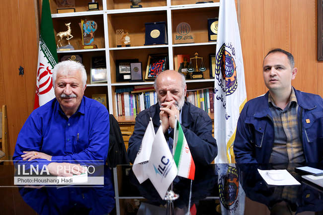 وبینار دبیرکل خانه کارگر و رئیس کنفدراسیون اتحادیه کارمندان ترکیه