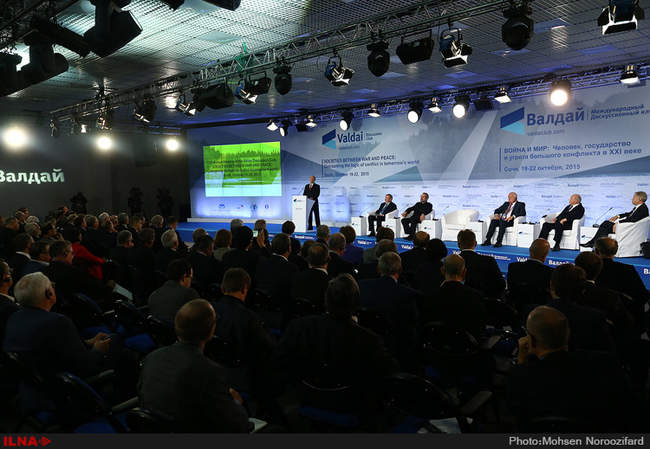 نشست سالانه جوامع درگیر جنگ و صلح در روسیه