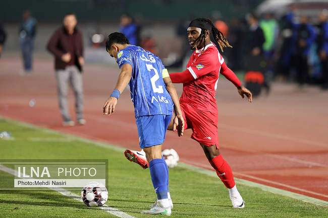 دیدار تیمهای استقلال تهران و پرسپولیس تهران