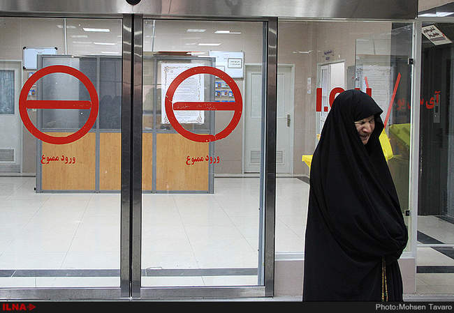 عیادت خادمین حرم مطهر حضرت شاهچراغ (ع) از سربازان مصدوم سانحه رانندگی