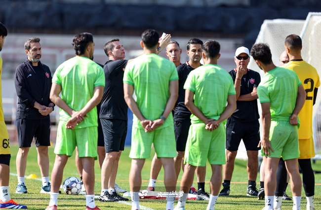 گزارش تصویری تمرین امروز پرسپولیس با یک مهمان ویژه