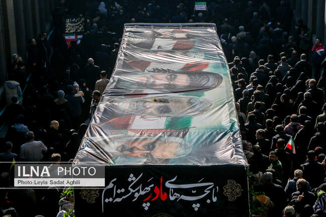 مراسم تشییع پیکر مطهر ۱۰۰ شهید گمنام در تهران/2